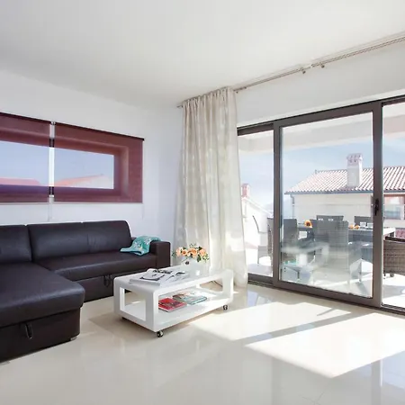 3 Bedroom Lovely In Feriehus Rabac