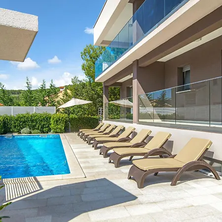 3 Bedroom Lovely In Rabac